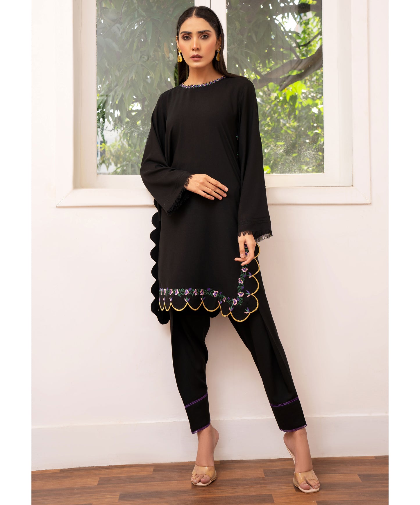 Black Linen Suits for Women