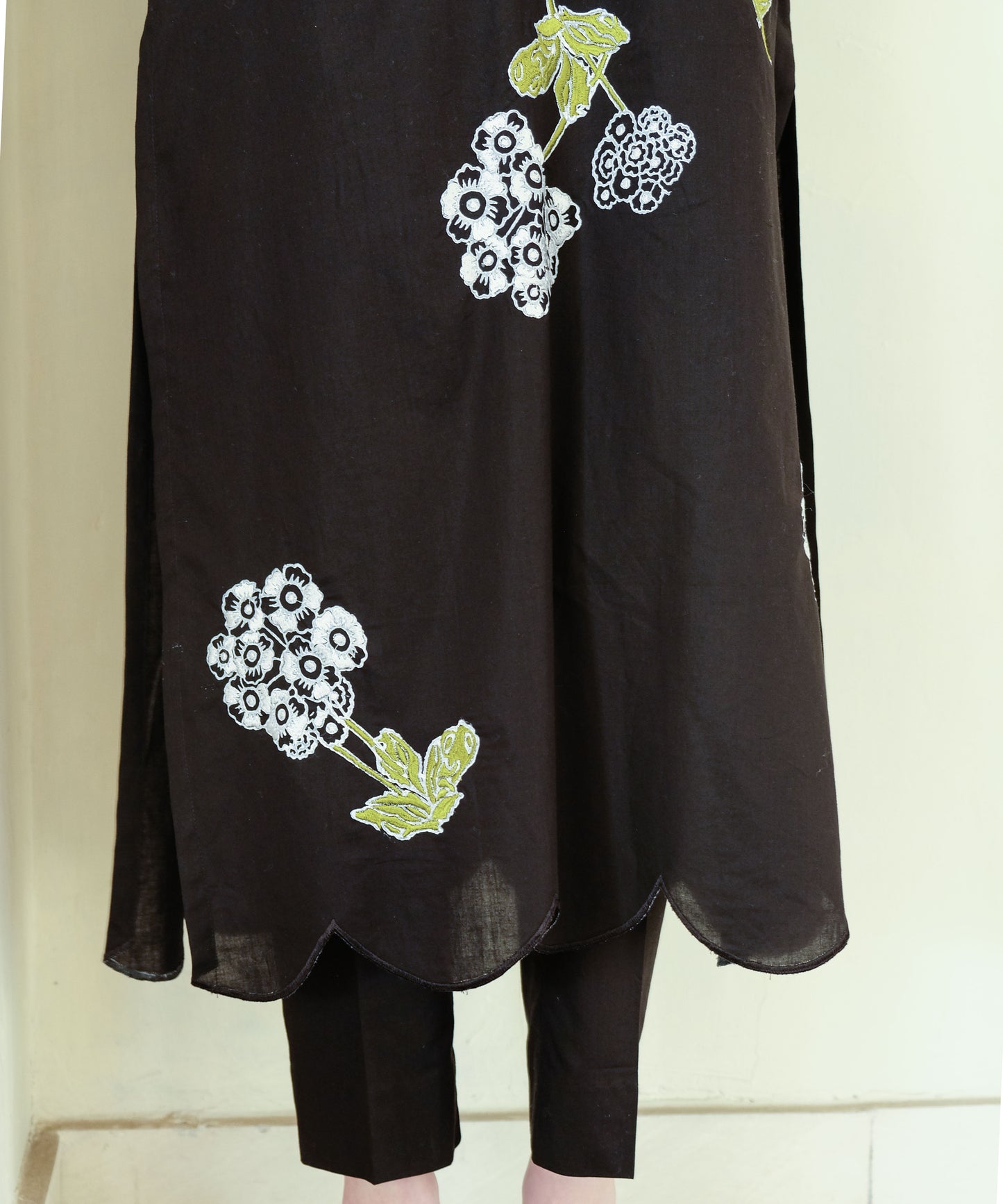 Luminous (Embroidered) 2Pc