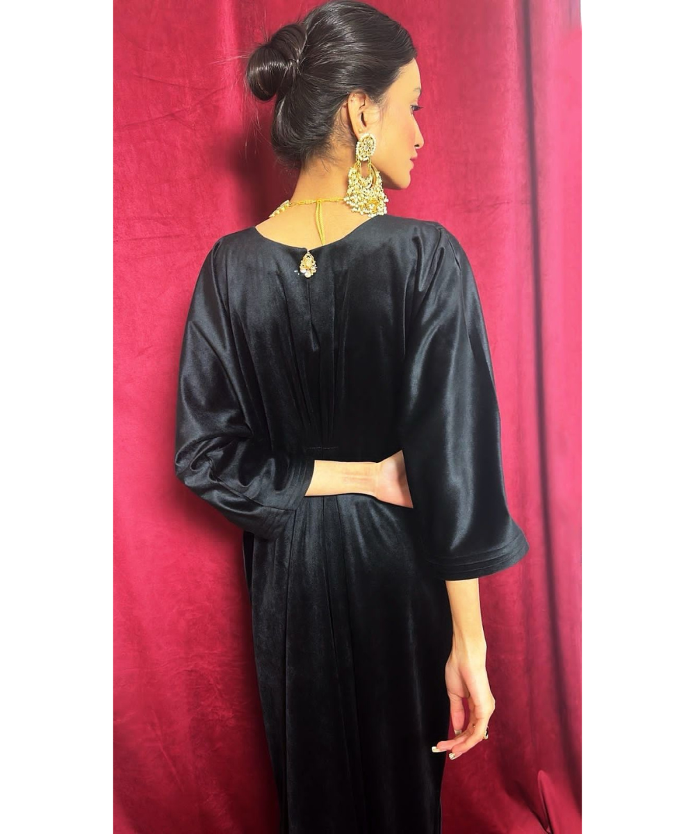 Pakistani Designer Black Velvet Kaftan Dresses for Women with Sleeves